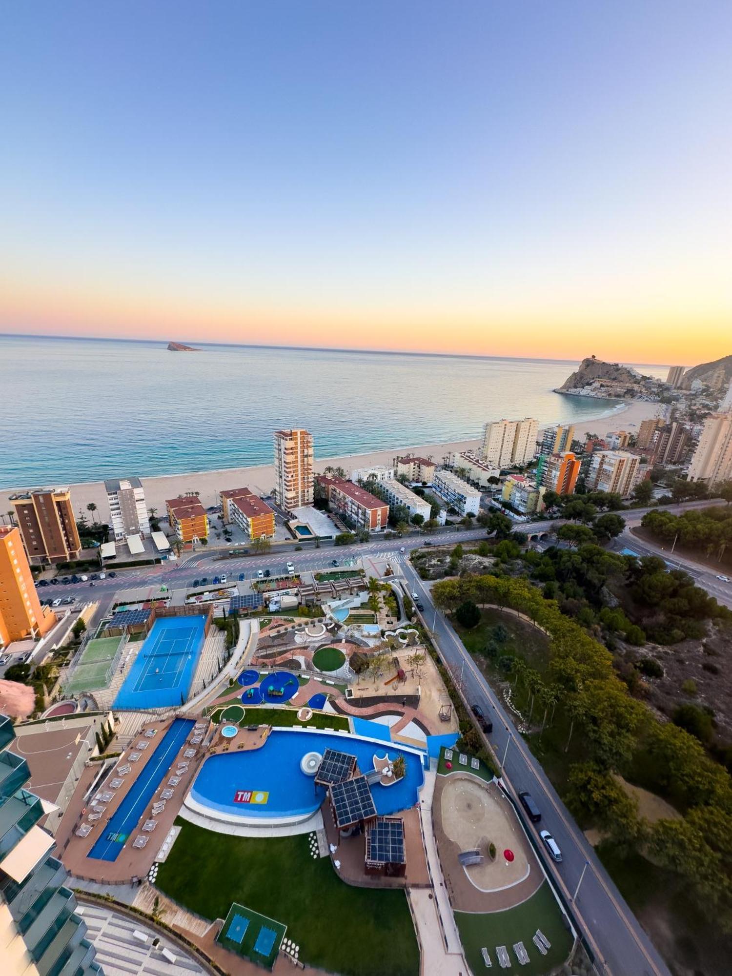 Sunset Drive Septimo Cielo Apartment เบนิดอร์ม ภายนอก รูปภาพ