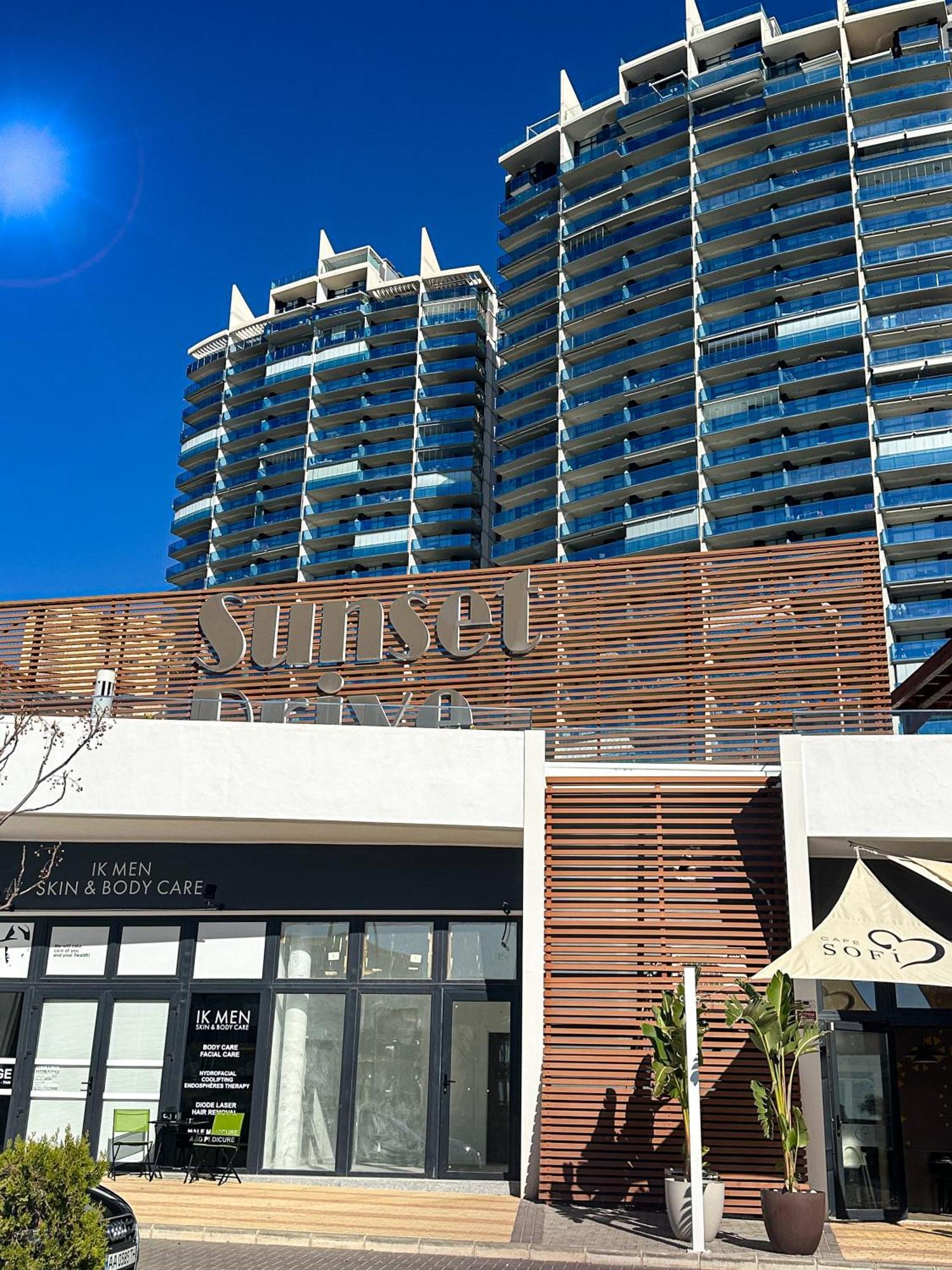 Sunset Drive Septimo Cielo Apartment เบนิดอร์ม ภายนอก รูปภาพ
